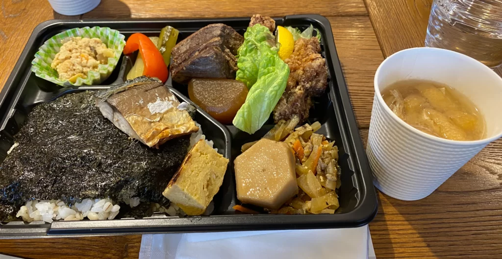 あがほ考琲特製デラックスのり弁当